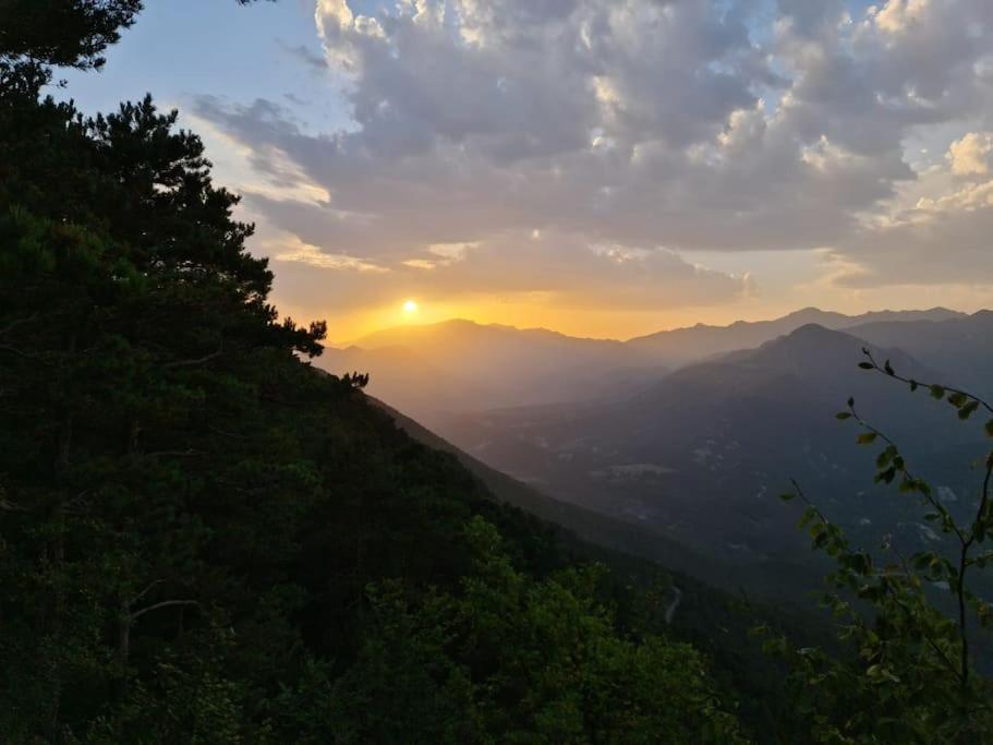 Precioso Apartamento En El Pirineo Catalan La Pobla de Lillet Exteriör bild